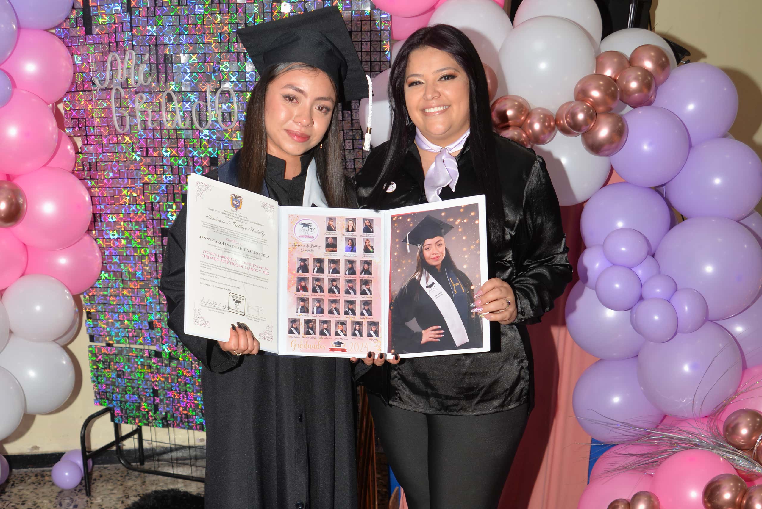 academia-chabelly-prom-2024-manos-jenny